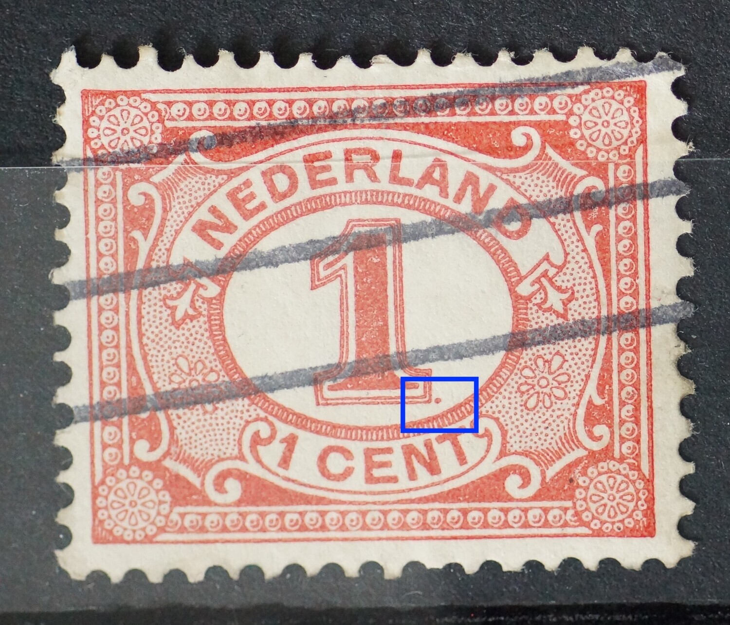 NVPH 51 - rode punt rechtsonder bij de grote 1