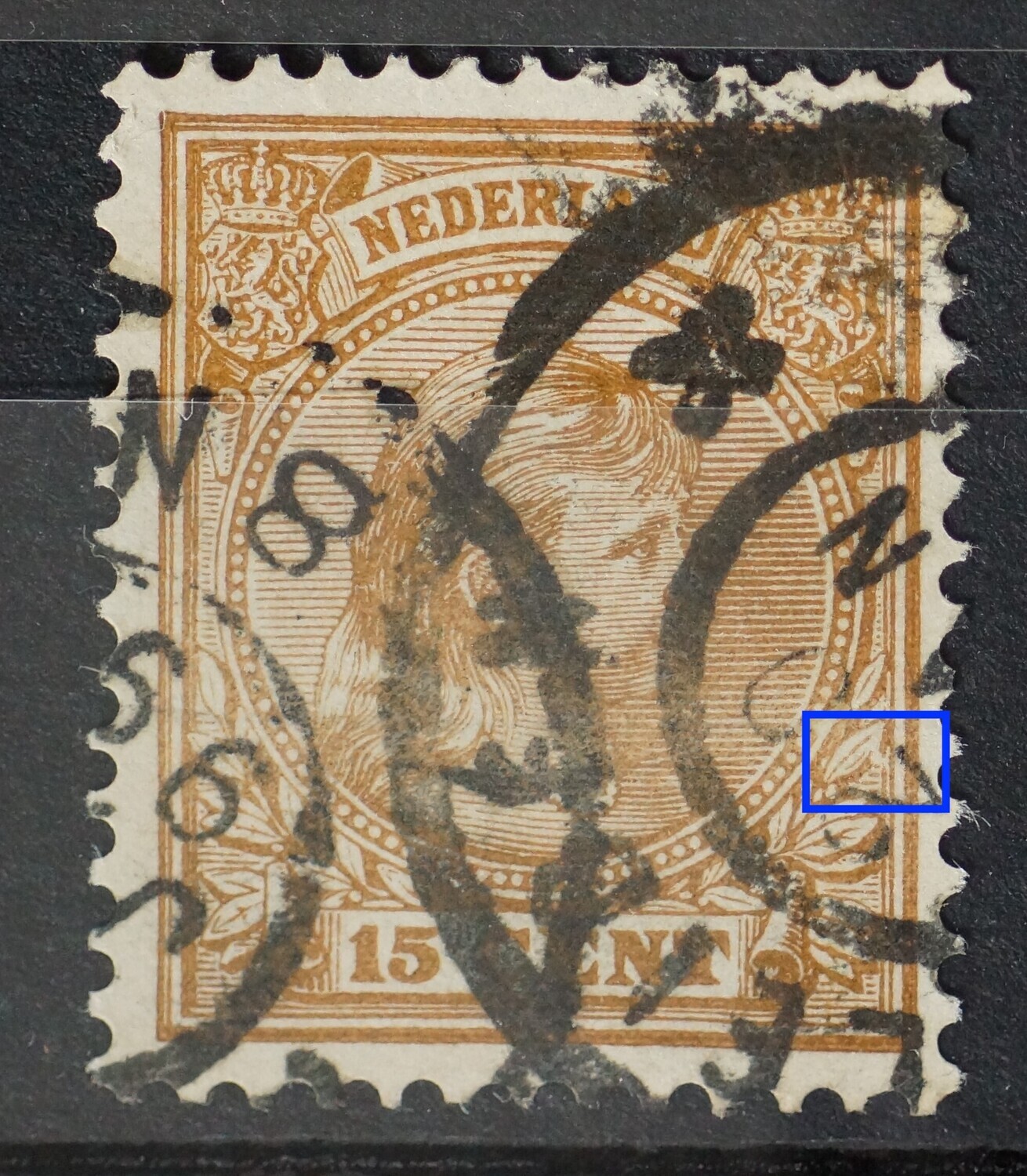 NVPH 39 - breuk / witte vlek in blad rechts