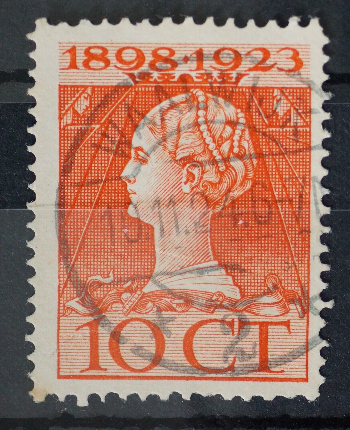 Waalwijk 2 op NVPH 124