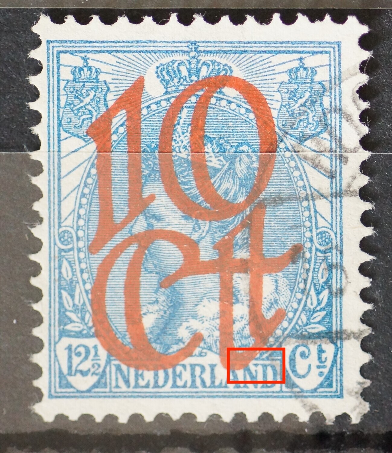 NVPH 118 - breuk in de rechterpoot van de 2e N van NEDERLAND