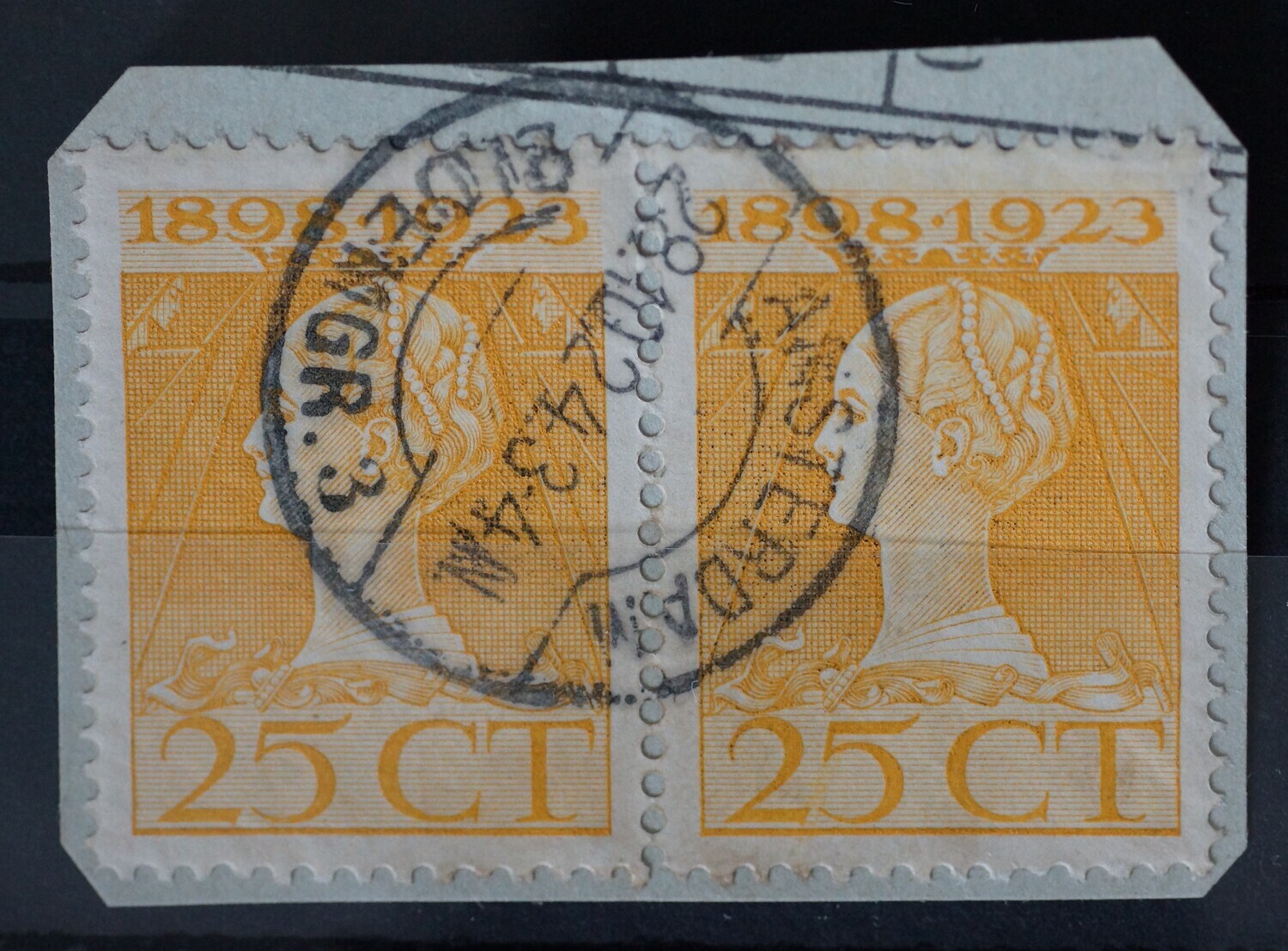 Amsterdam Bloemgr. 3 op NVPH 126 (paar) - vrij schaars