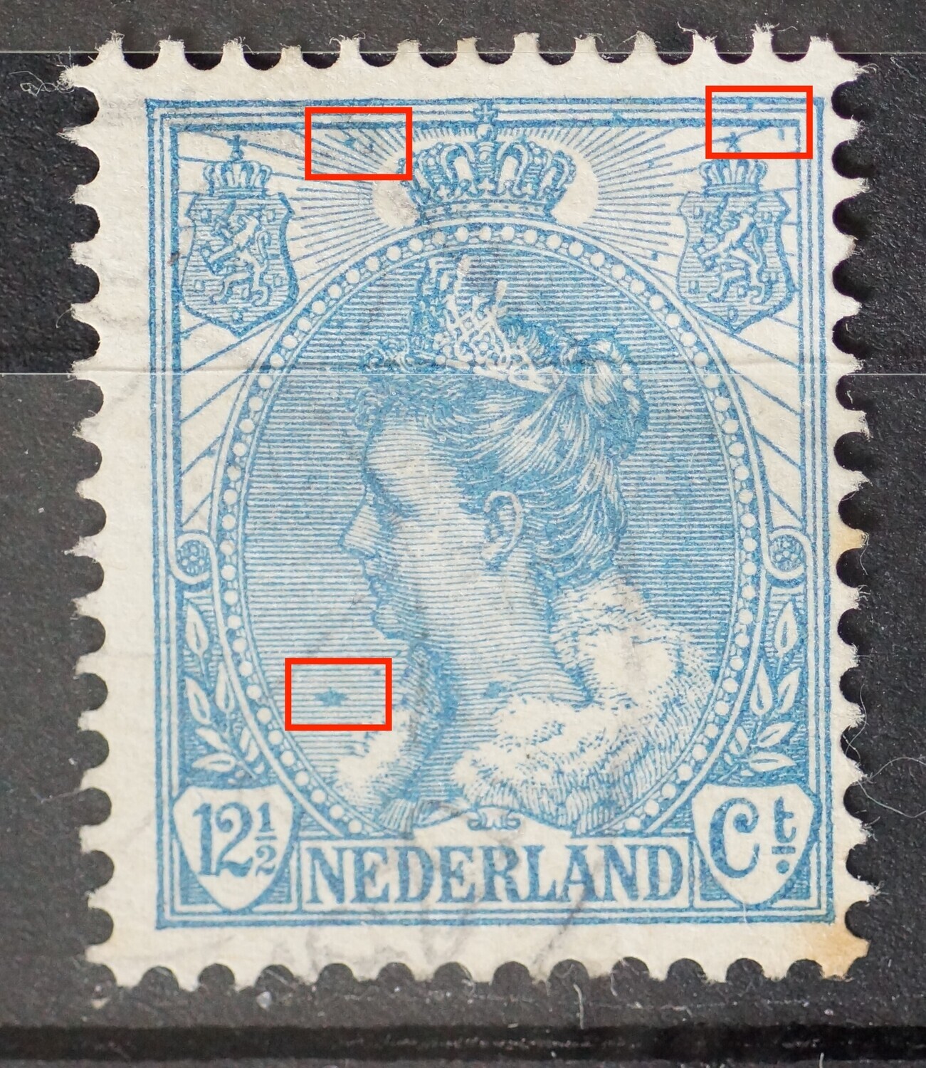 NVPH 63 - blauwe vlekken op diverse plaatsen in het zegelbeeld