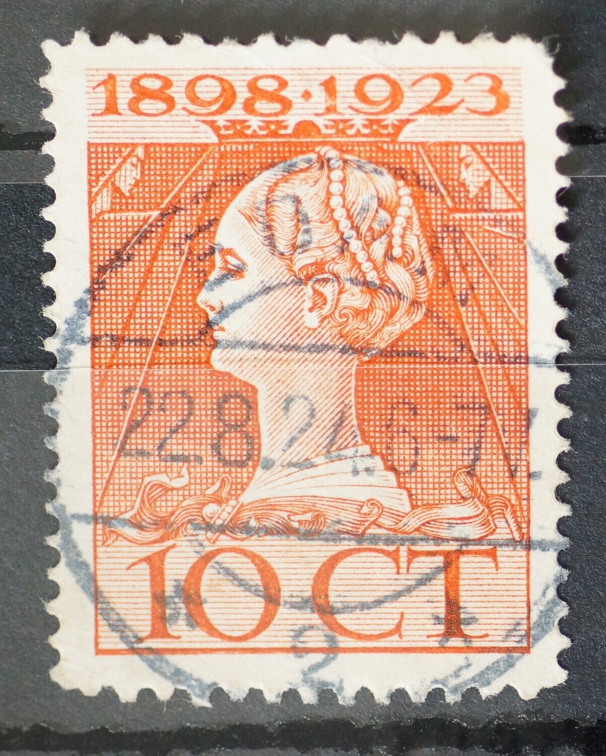 Edam 2 op NVPH 124