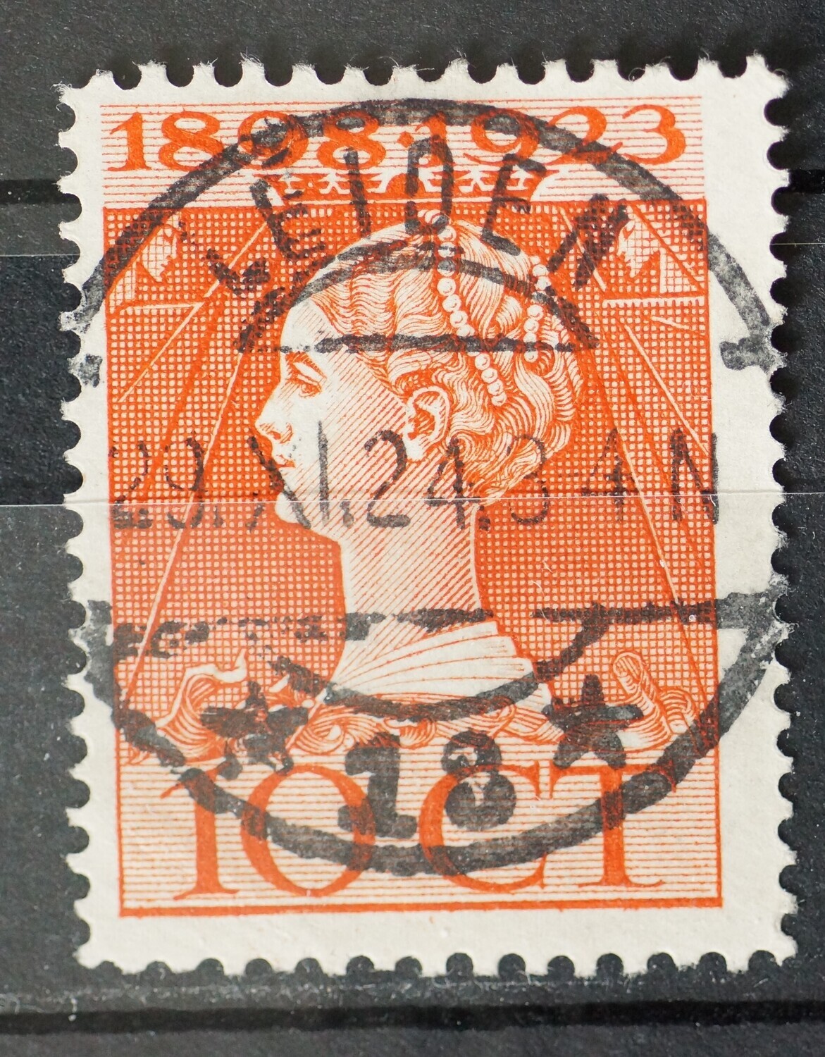 Leiden 13 op NVPH 124
