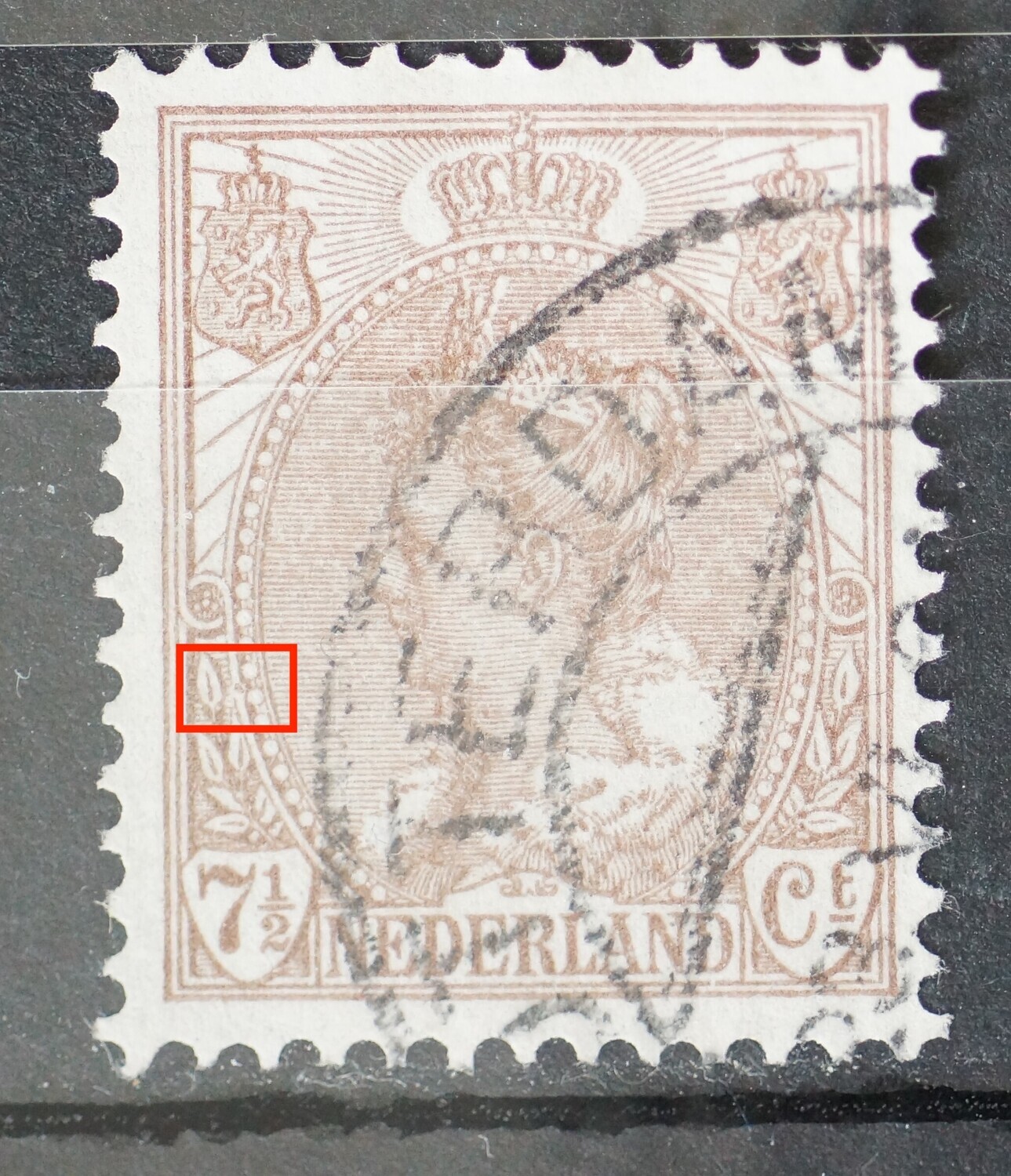 NVPH 61 - bruine punt in rand medaillon