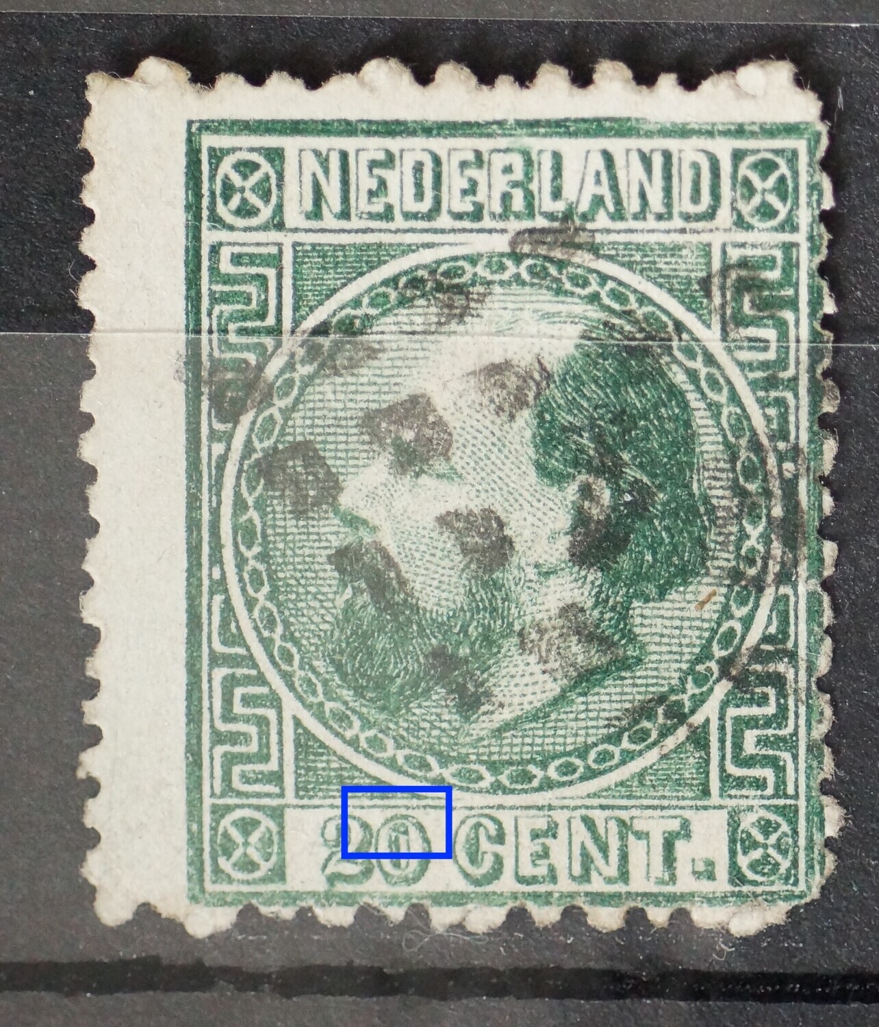 NVPH 10 - groene streep bovenin de 0 van 20
