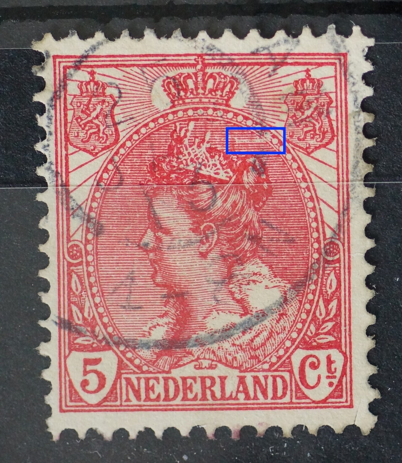 NVPH 60 - witte vlek / breuk in arcering rechts