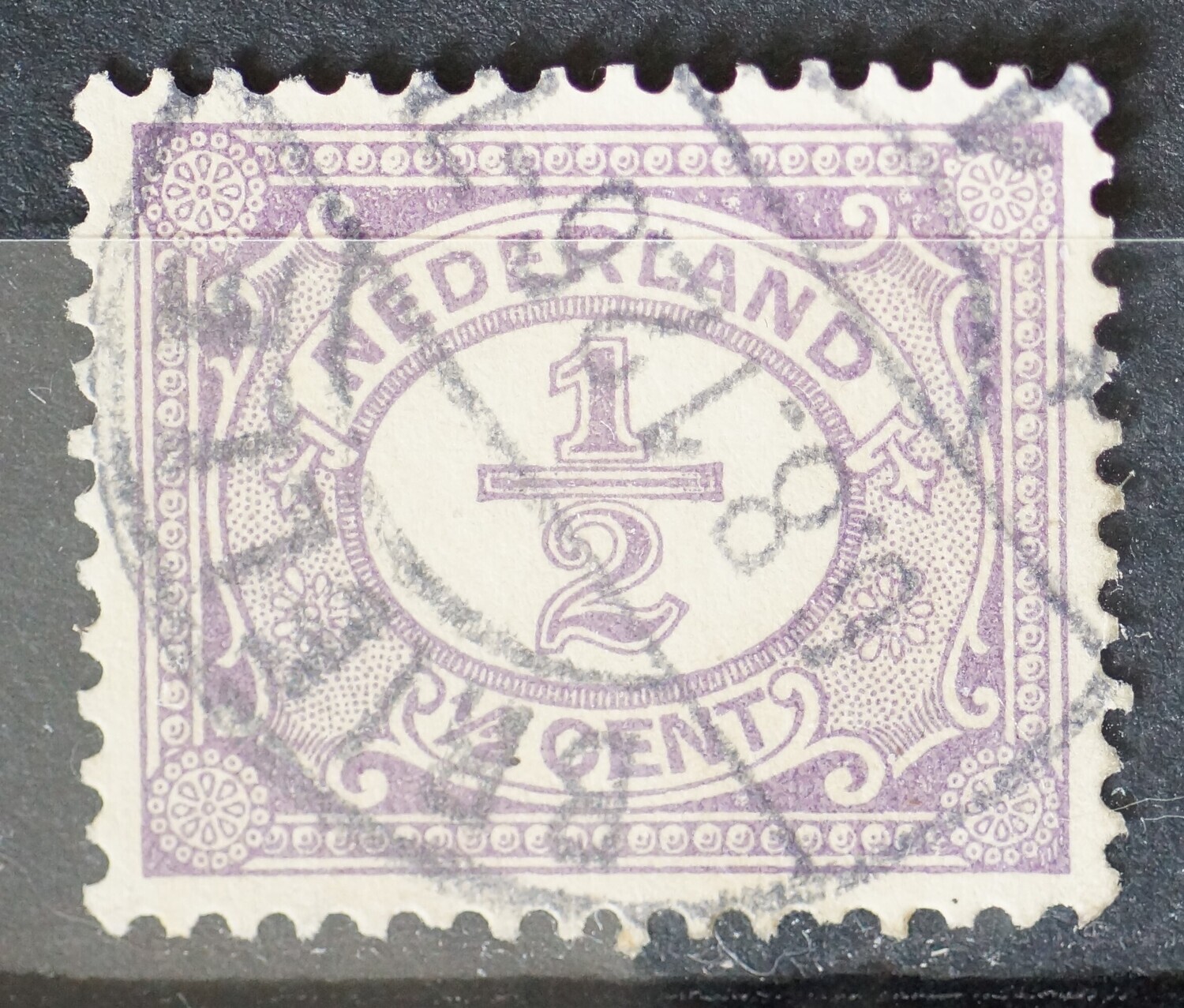 Brielle 1 op NVPH 50 - vrij schaars Brielle 1 op NVPH 50 - vrij schaars