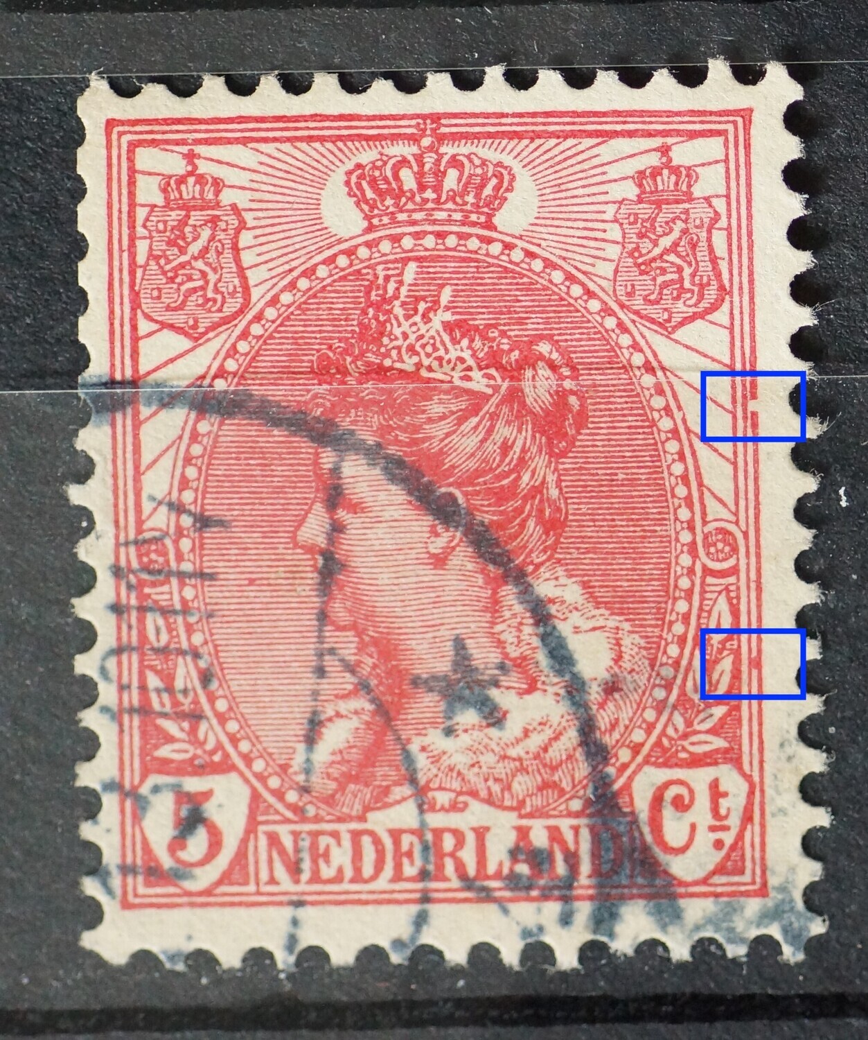 NVPH 60 - breuk in kaderlijn rechts en rode vlek daaronder