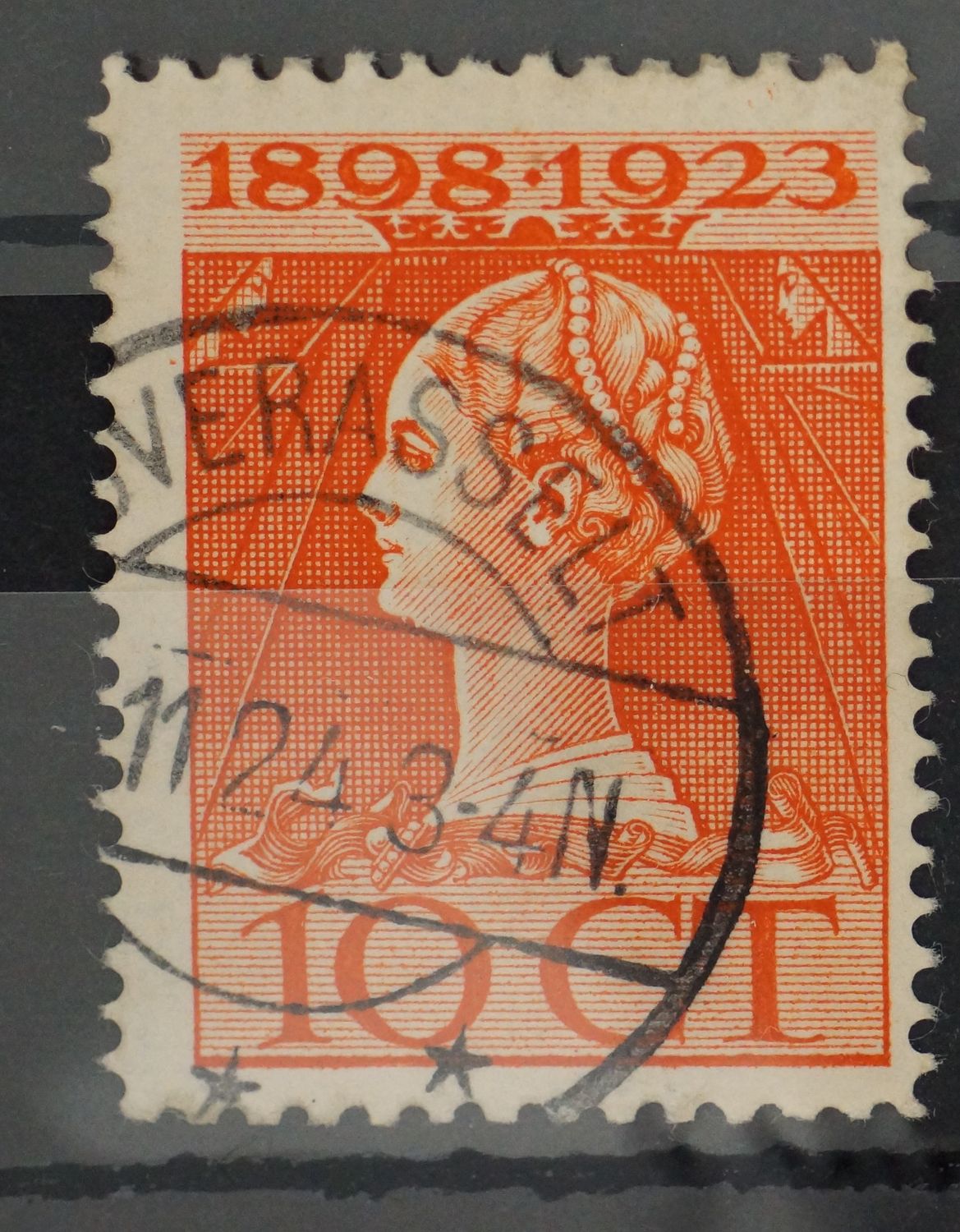 Overasselt op NVPH 124