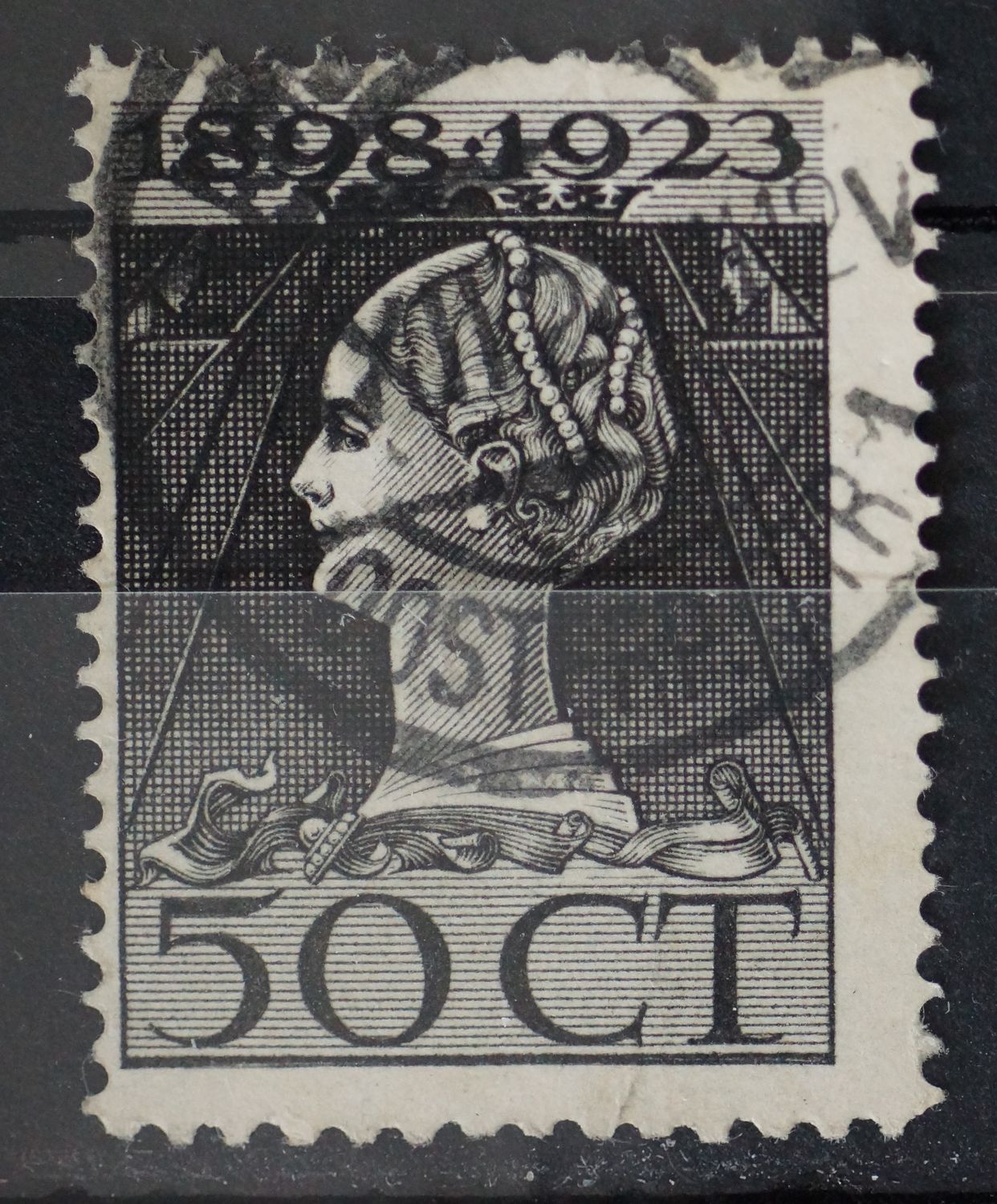 Oosterp.str. 1  op NVPH 128 - vrij schaars