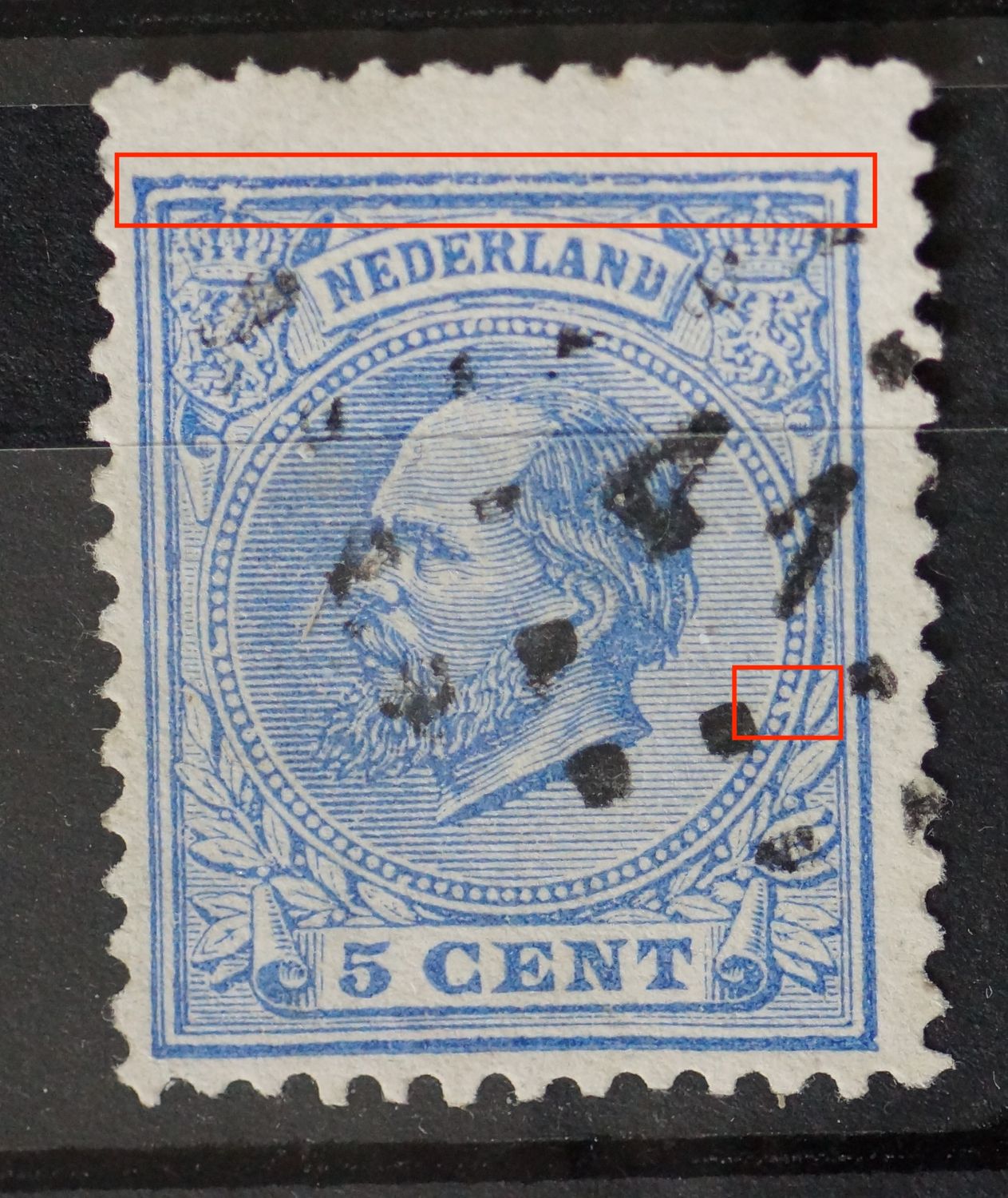 NVPH 19 - witte vlek in parelrand rechts en geheel beschadigde kaderlijn boven