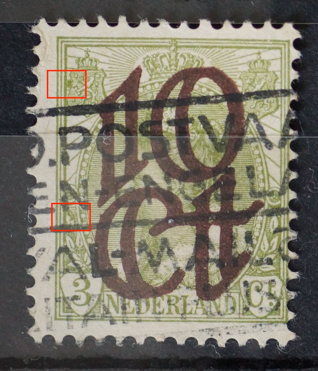 NVPH 116 - groene vlek naast linker wapenschild en in bovenste blad links NVPH 116 - groene vlek naast linker wapenschild en in bovenste blad links