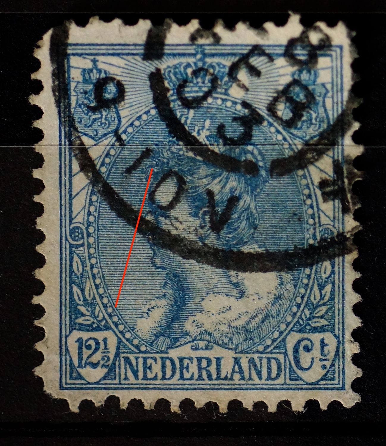 NVPH 63 (fraai) - diagonale witte graveerkras links NVPH 63 (fraai) - diagonale witte graveerkras links