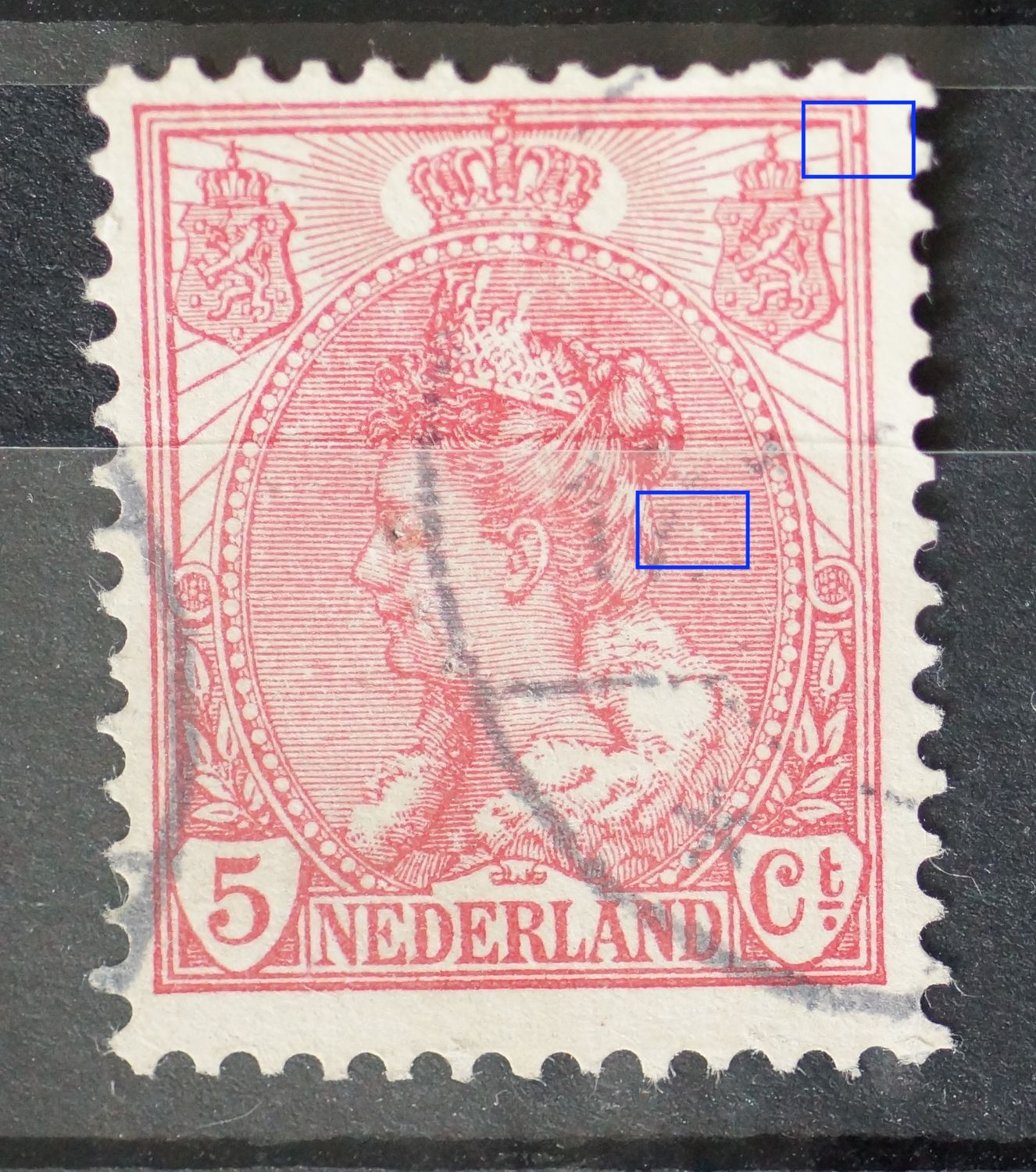 NVPH 60 - rode vlek tussen kaderlijnen rechts, boven