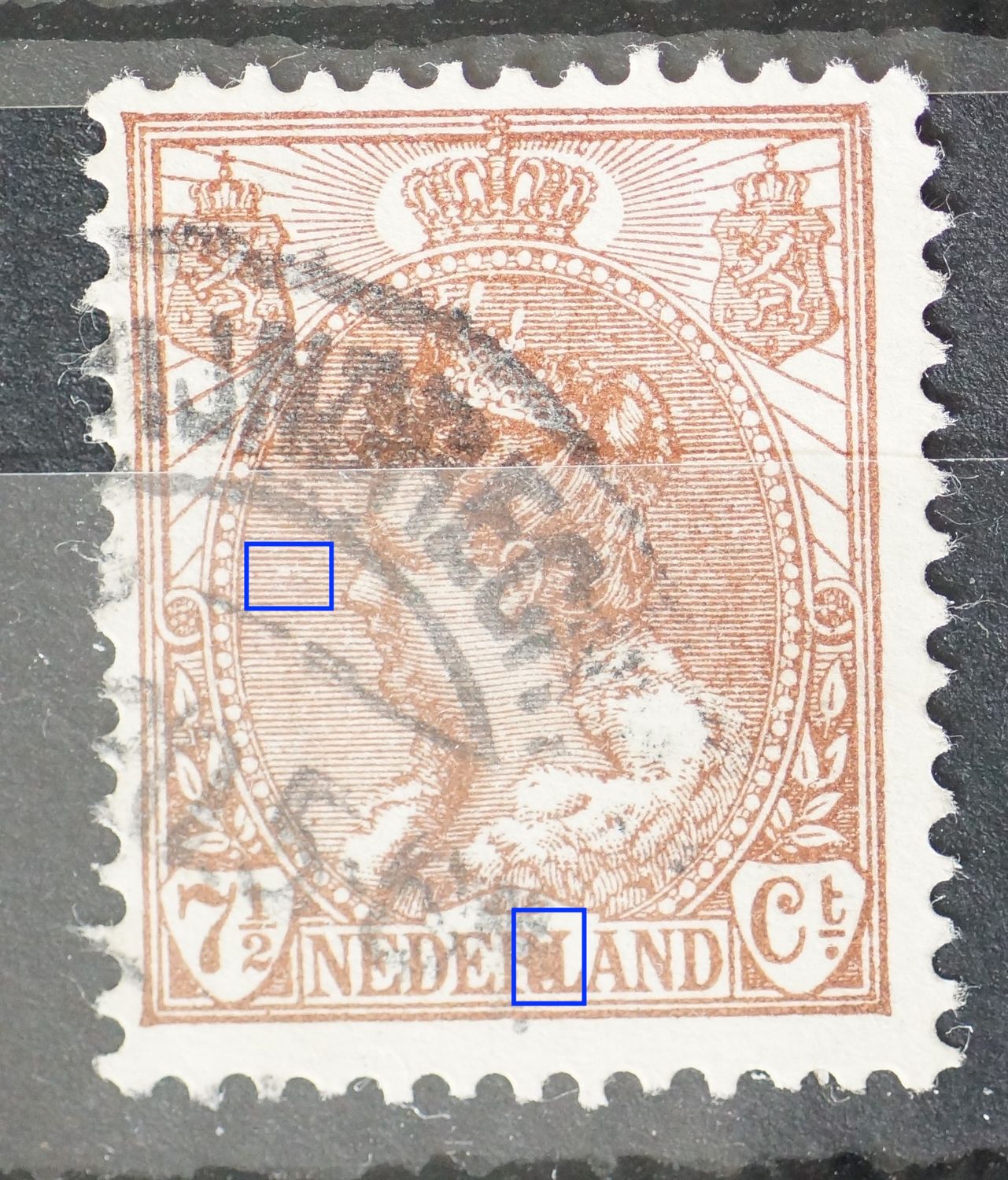 NVPH 61 - o.a. grote bruine vlek tussen RL van NEDERLAND