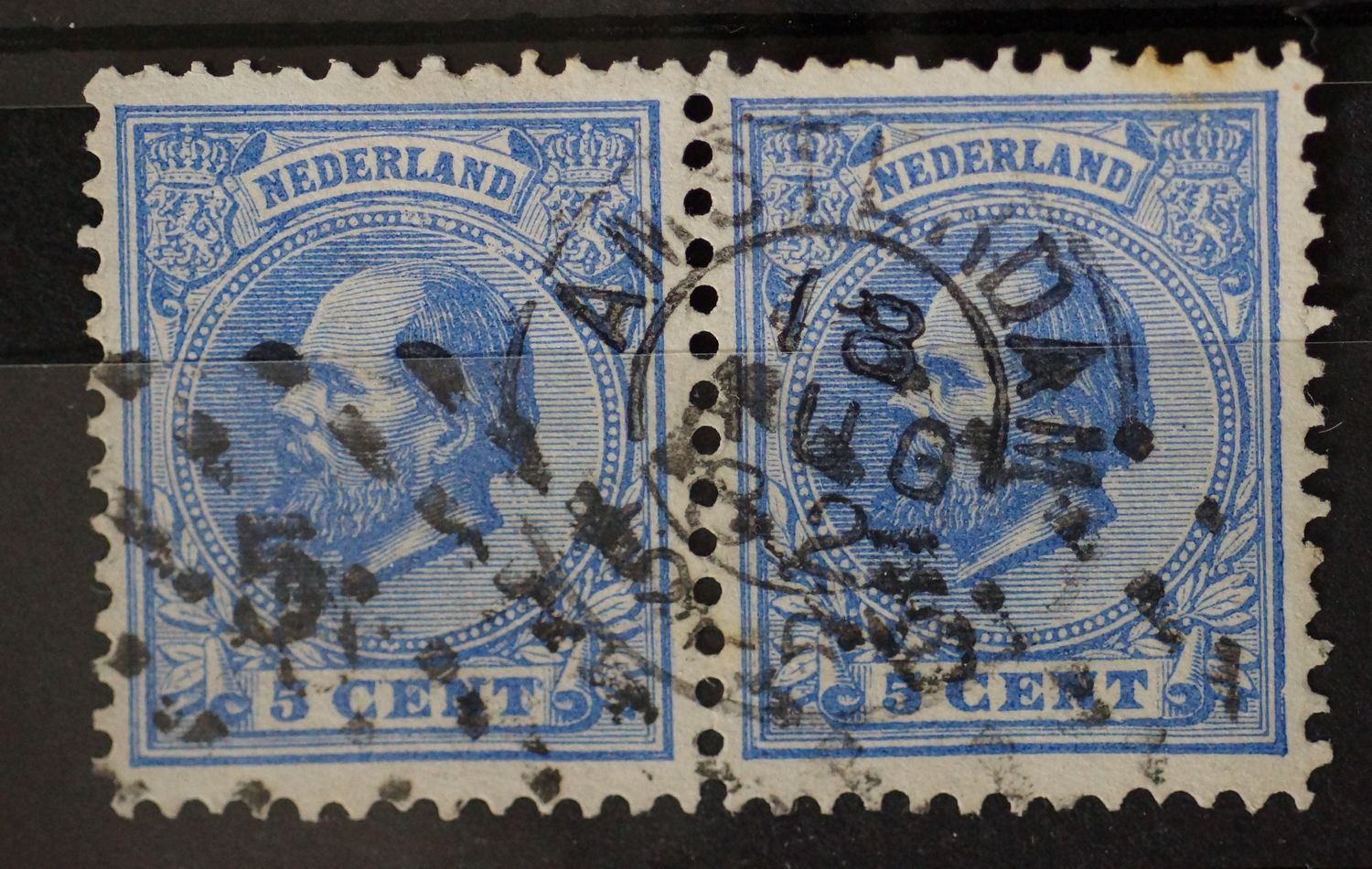 5 (Amsterdam) + kleinrond op NVPH 19 (paar)