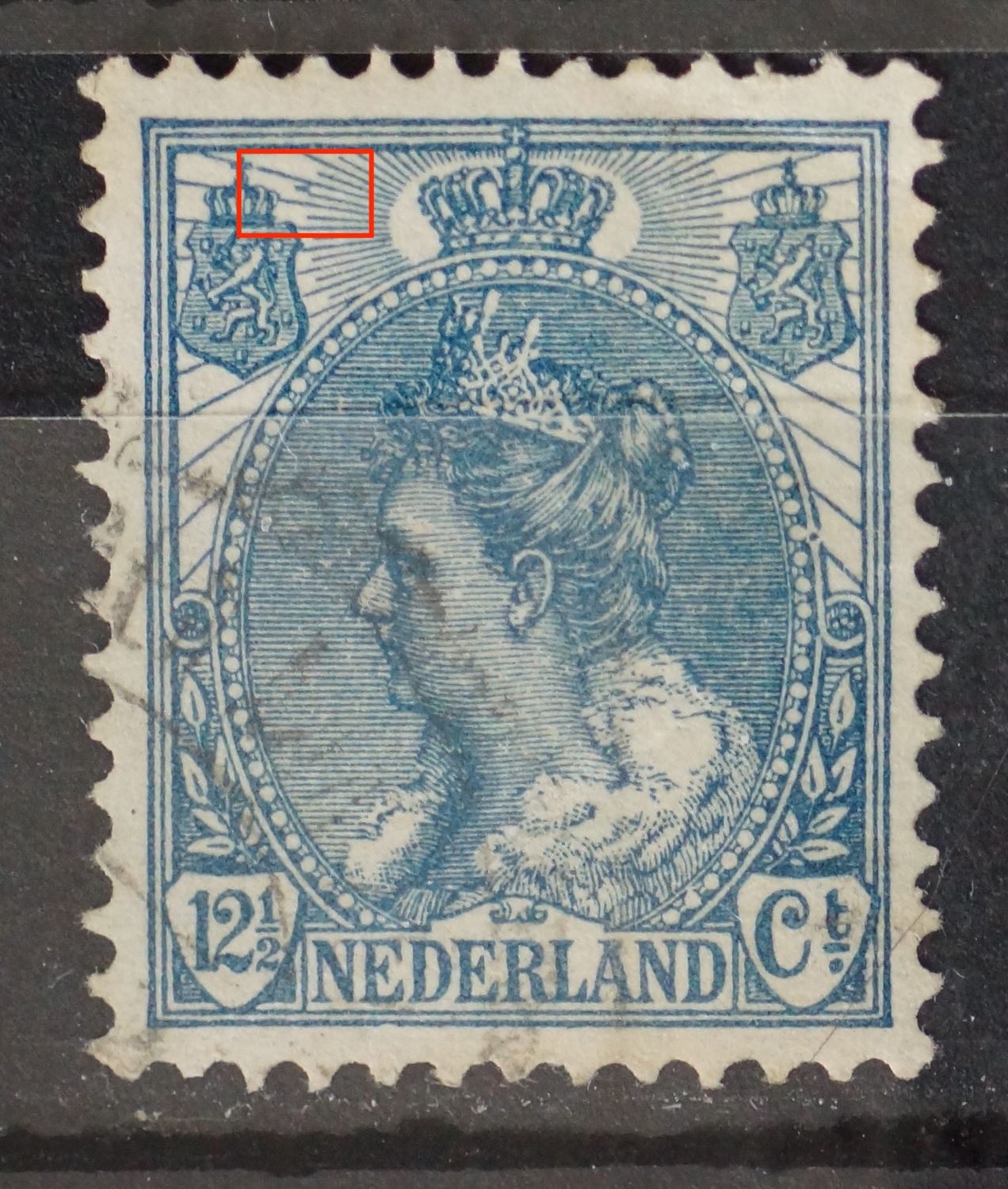 NVPH 63 - blauwe vlek bij stralen bij linker wapenschild
