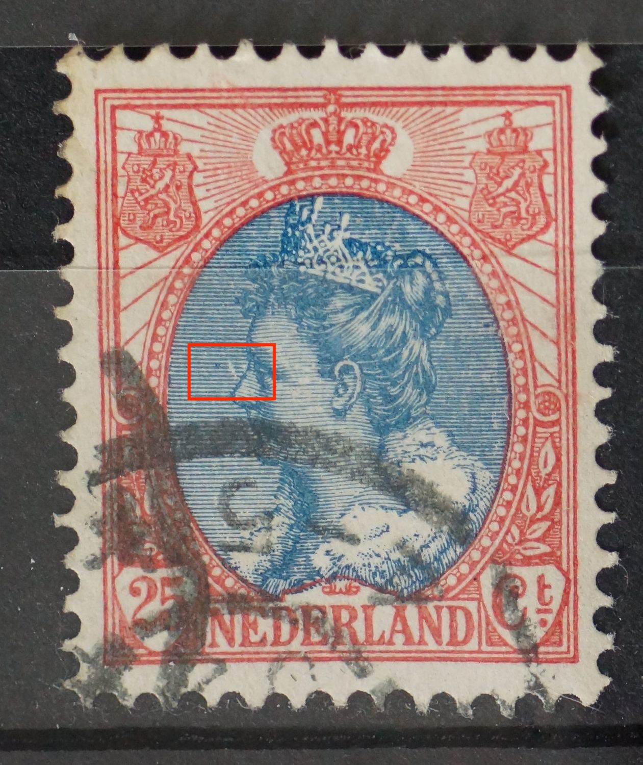 NVPH 71 - breuk in arcering vlak voor het gezicht