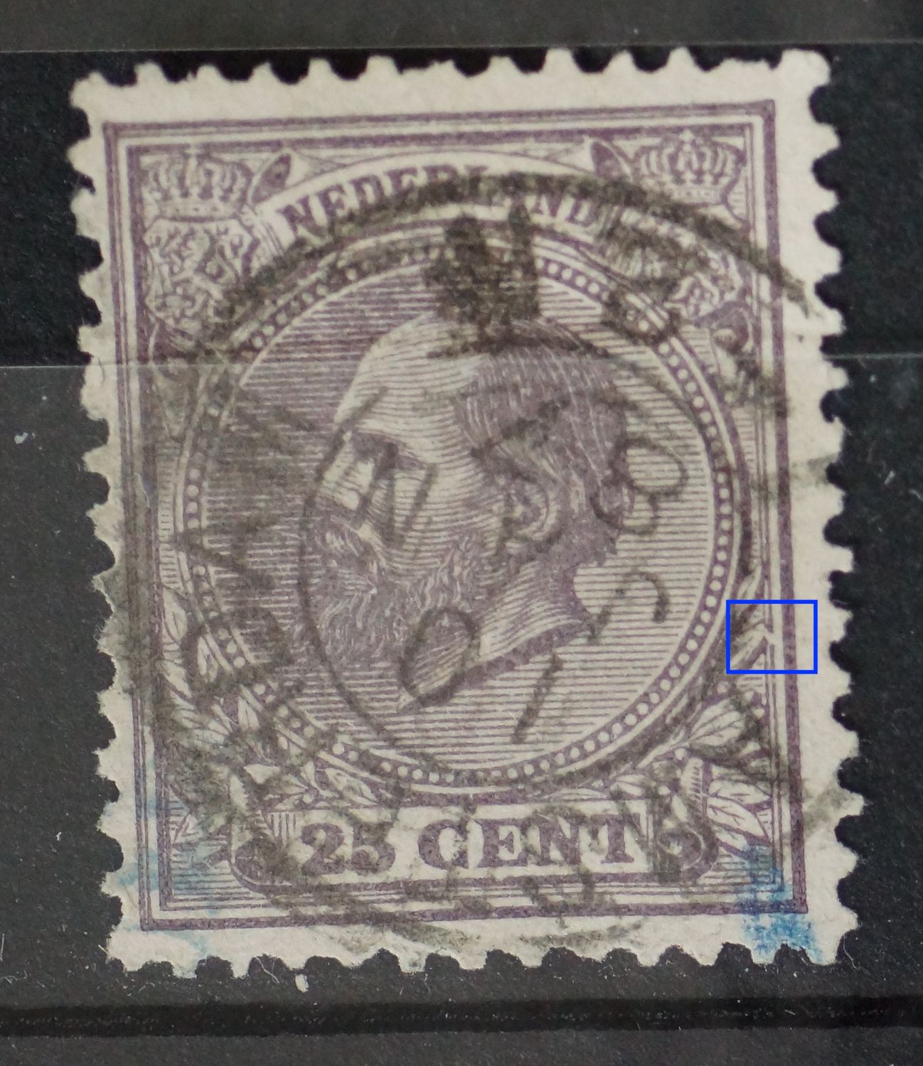 NVPH 26 - breuk in kaderlijn boven NVPH 26 - breuk in kaderlijn boven