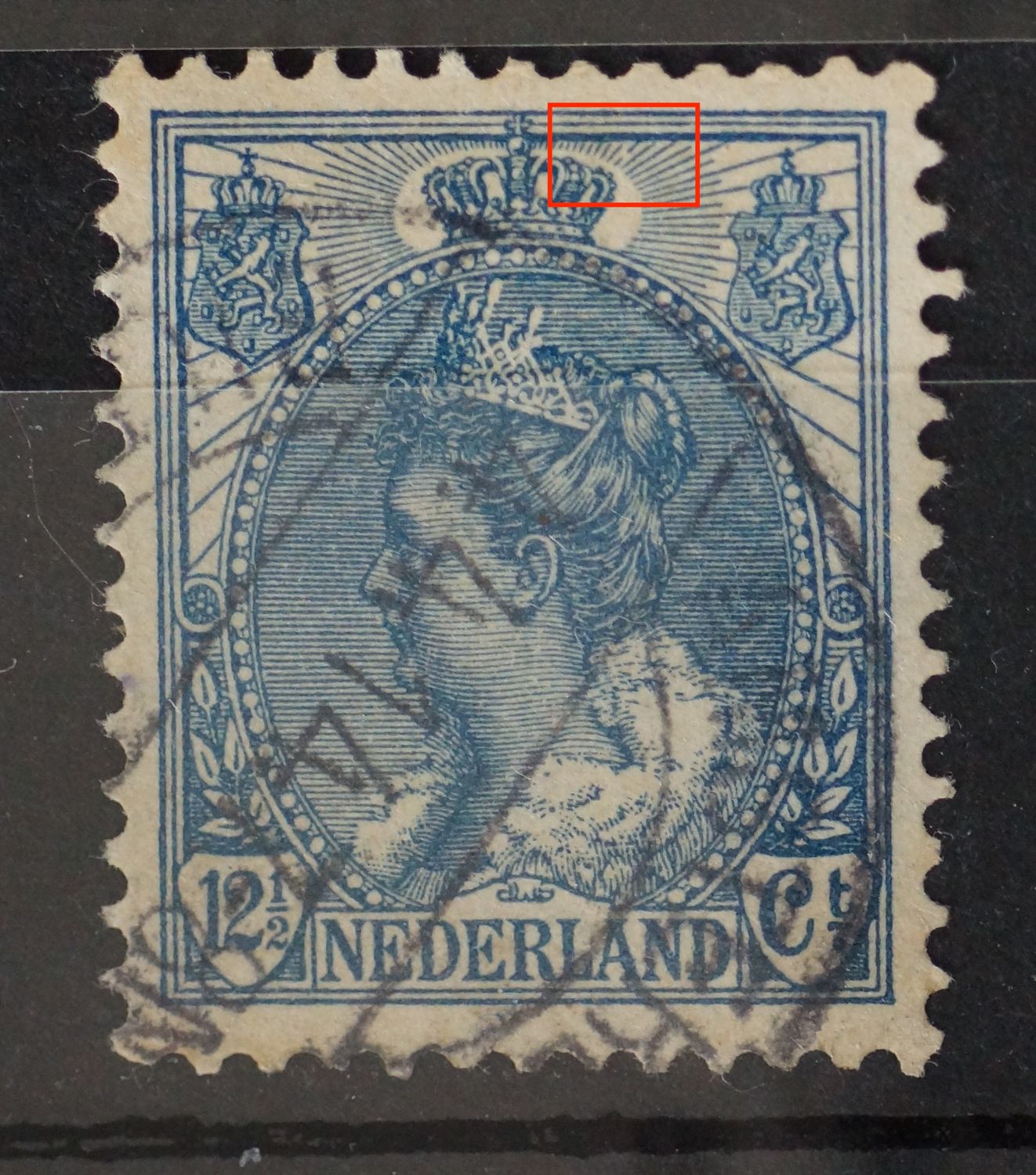 NVPH 63 - breuk in straal rechts van kroon