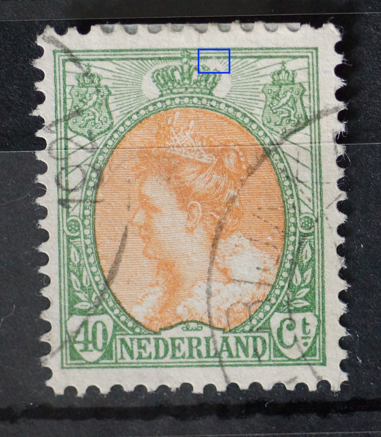NVPH 73  - witte vlek in stralen rechts van kroon