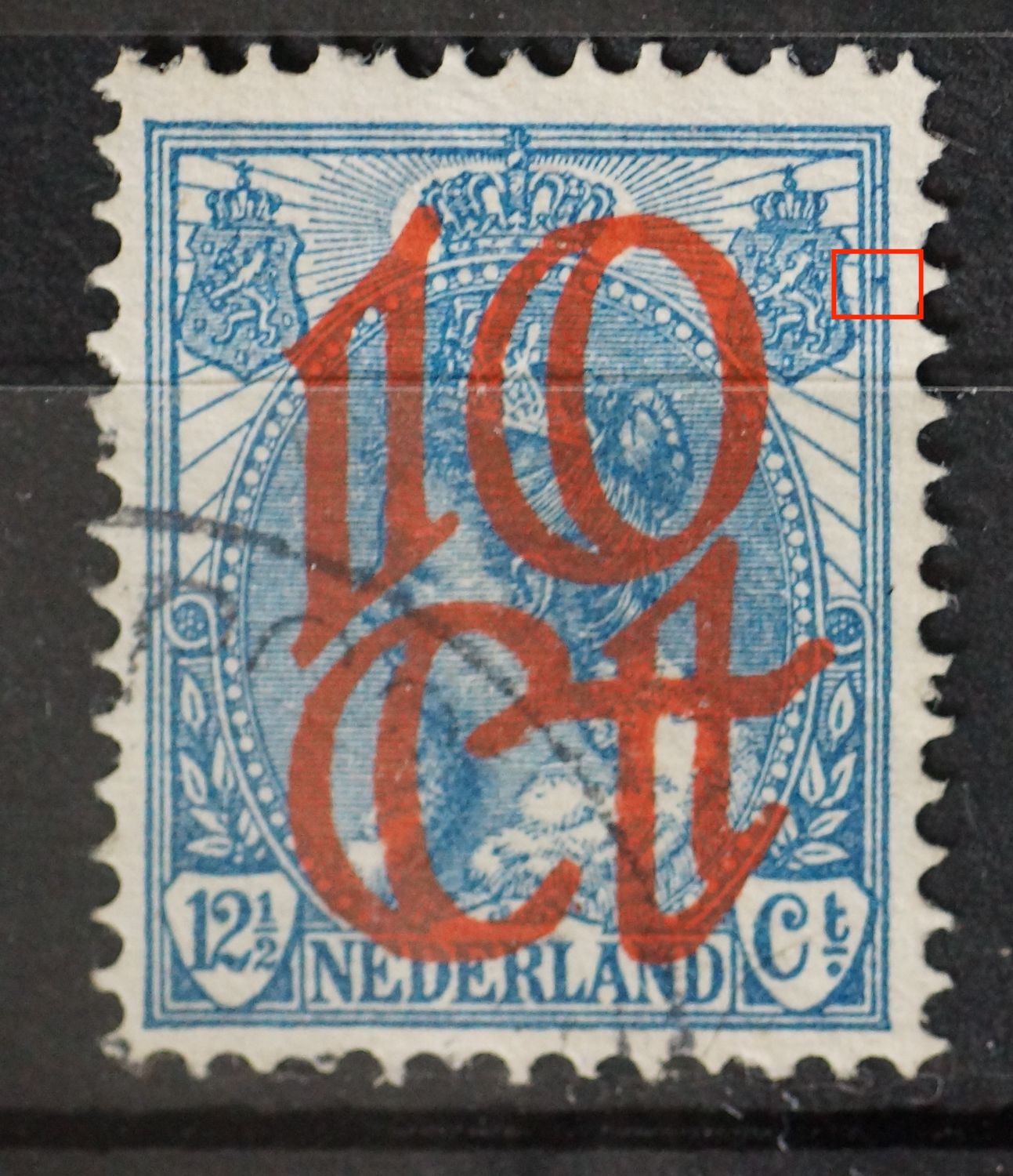 NVPH 118 - blauwe vlek tussen kaderlijnen rechts