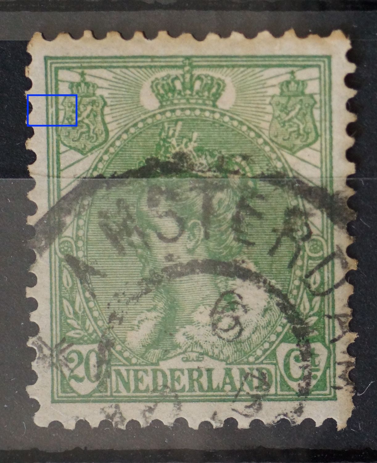 NVPH 68 - breuk in kaderlijn bij linker wapenschild NVPH 68 - breuk in kaderlijn bij linker wapenschild