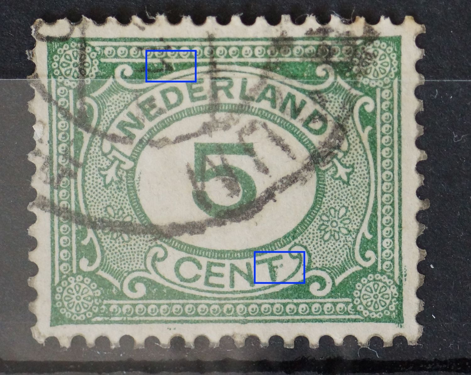 NVPH 107 - o.a. groene vlekken achter de T van CENT