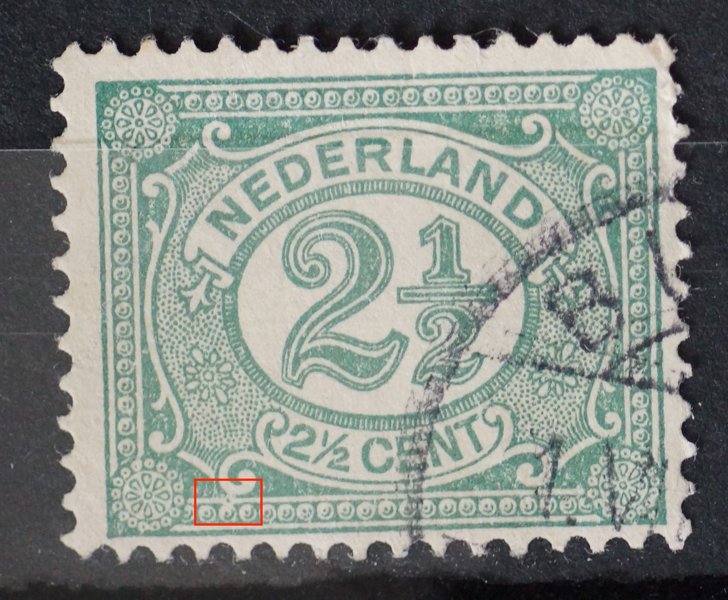 NVPH 55 - witte vlek met groene punt linksonder NVPH 55 - witte vlek met groene punt linksonder