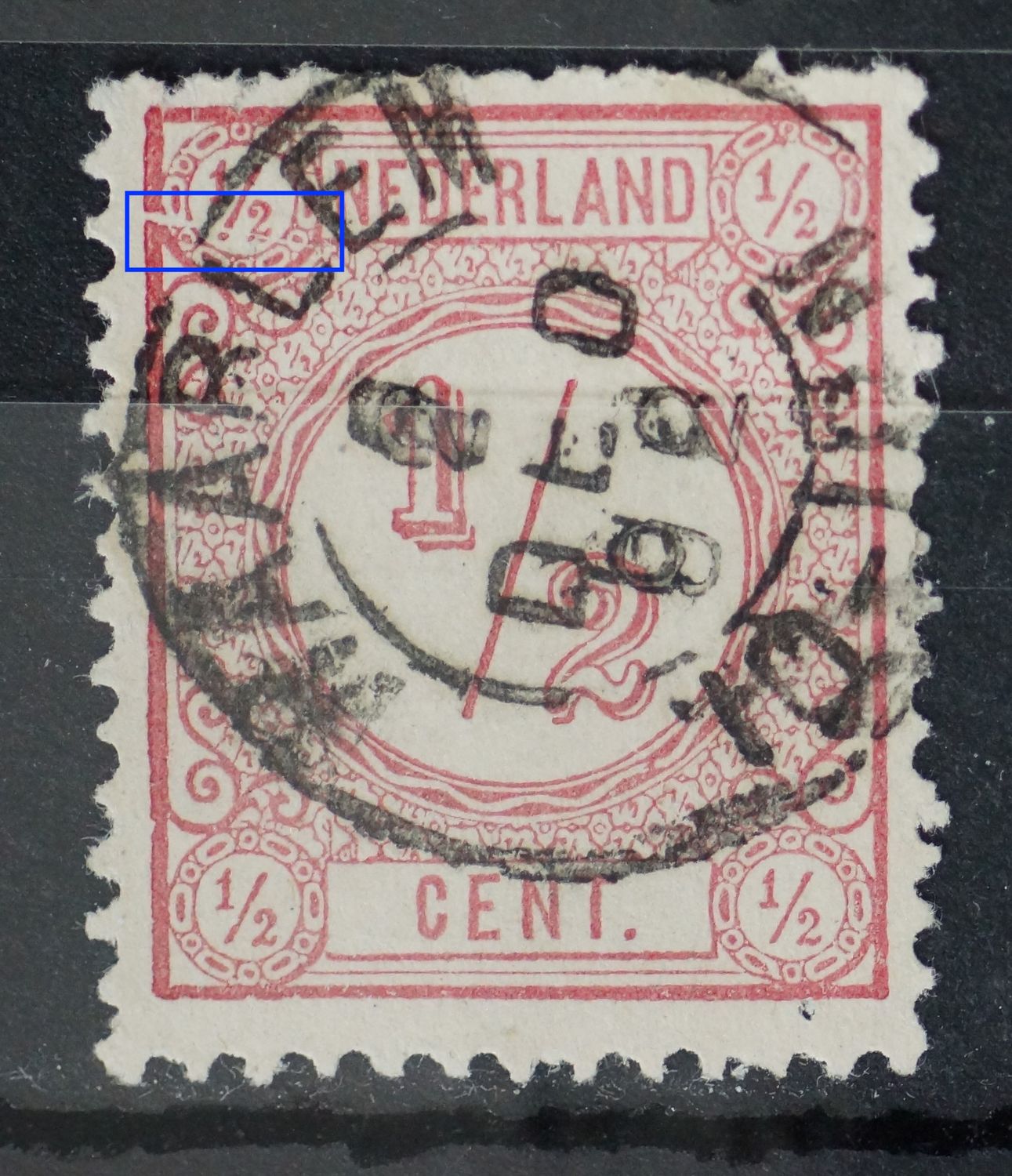 NVPH 30 - onregelmatige witte lijn / vlek linksboven NVPH 30 - onregelmatige witte lijn / vlek linksboven