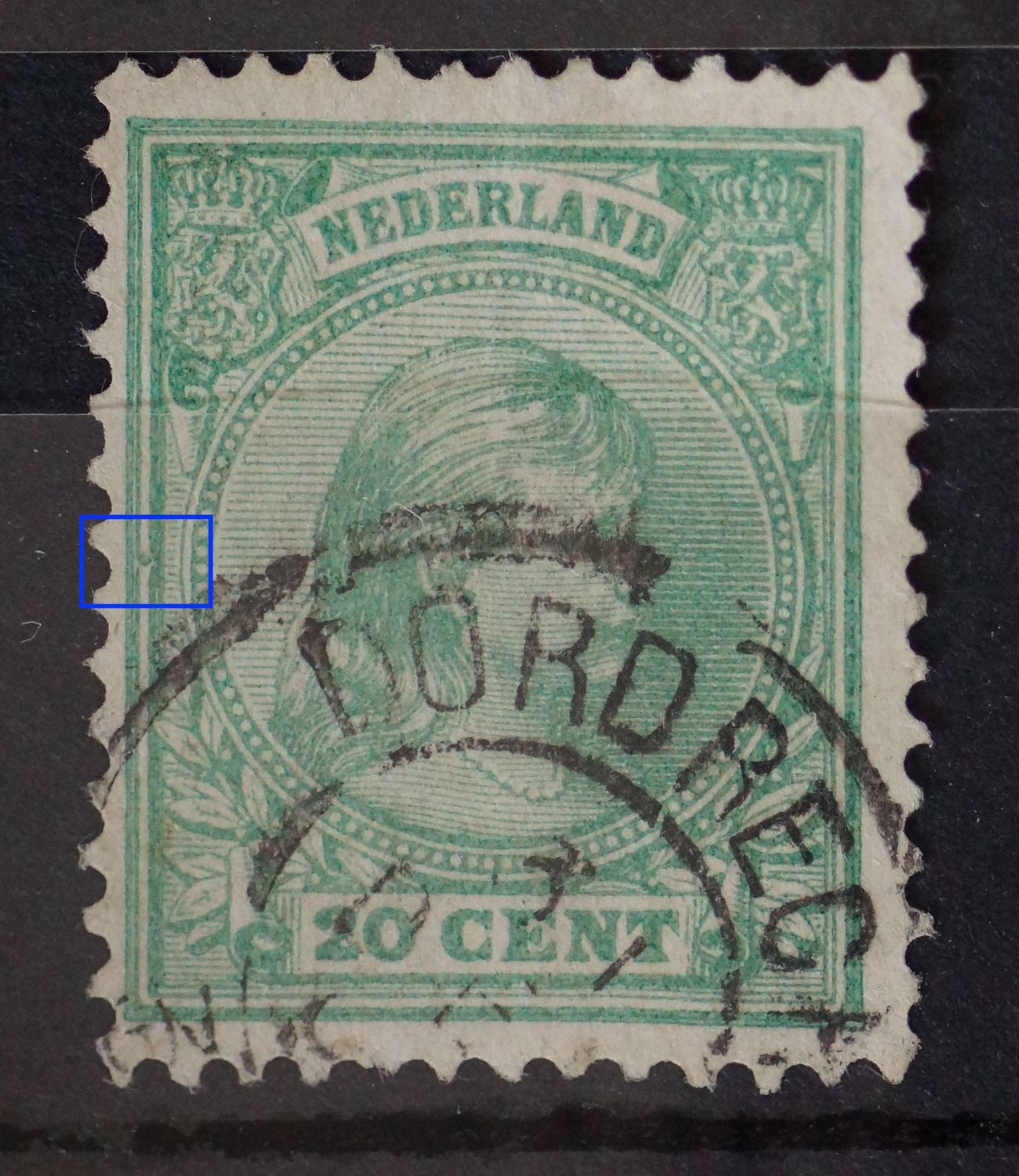 NVPH 40 - groene punt tussen kaderlijnen links NVPH 40 - groene punt tussen kaderlijnen links