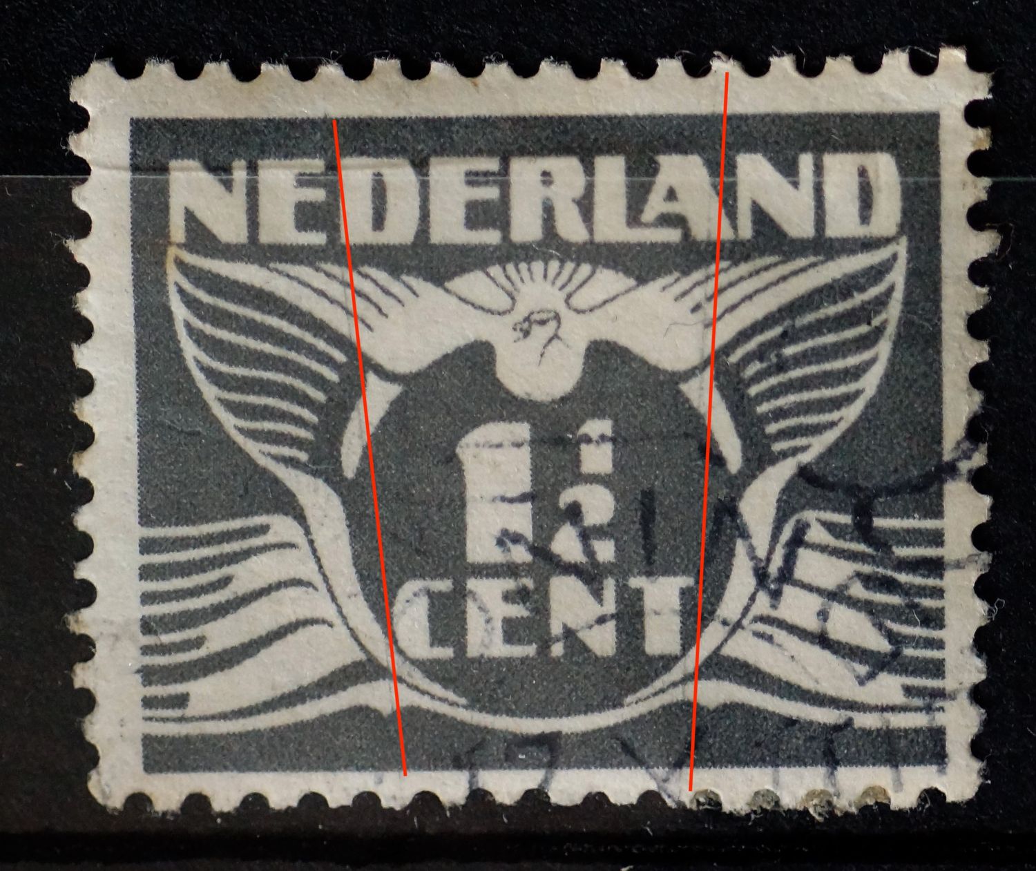 NVPH 172 - twee verticale grijze (rakel)lijnen NVPH 172 - twee verticale grijze (rakel)lijnen