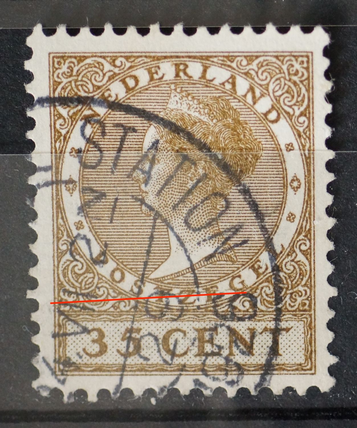NVPH 195 - horizontale olijfkleurige lijn door het zegelbeeld