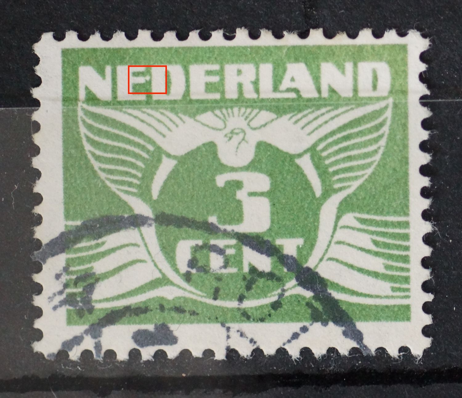 NVPH 175 - witte punt/blokje achter de 1e E van NEDERLAND