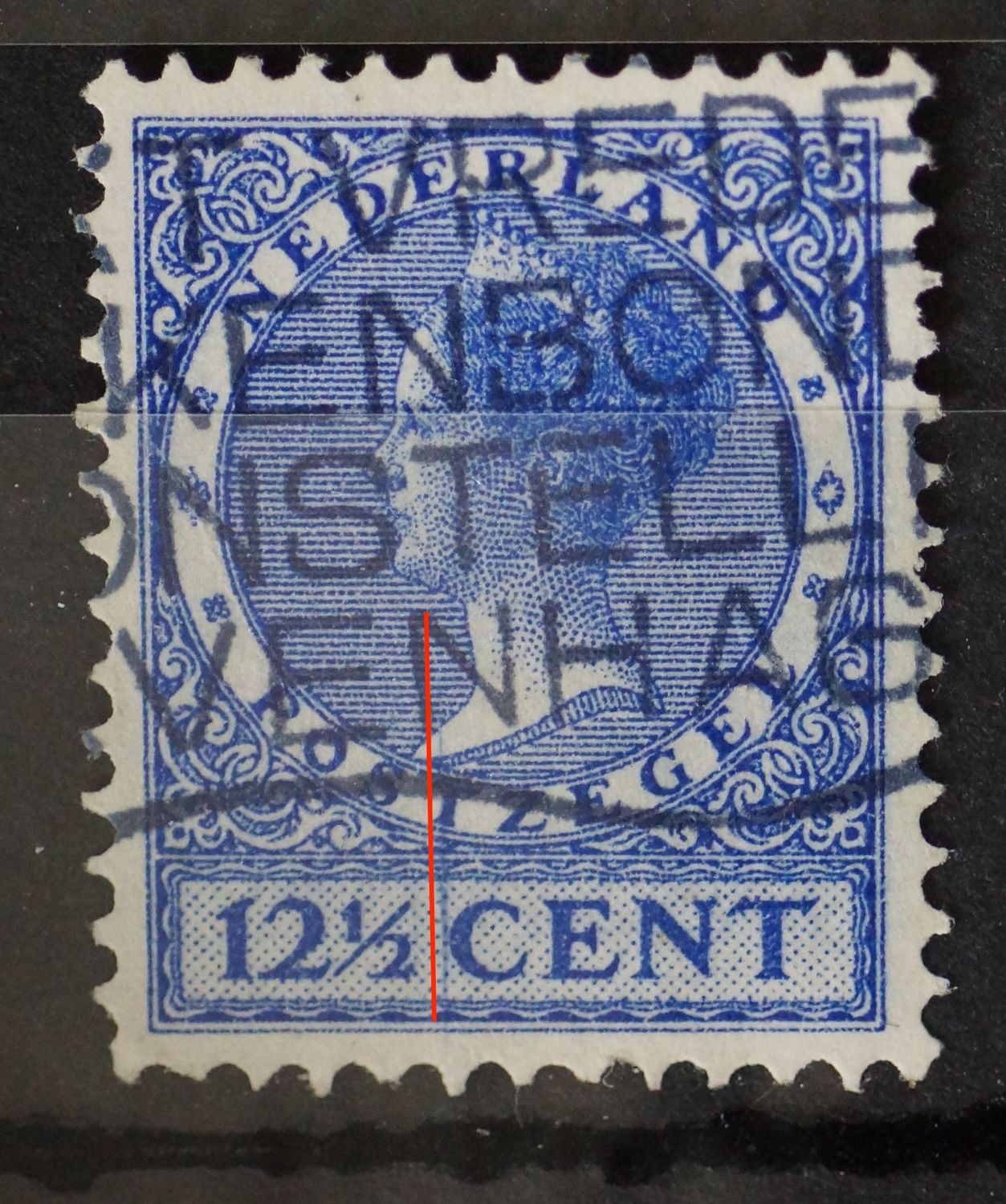 NVPH 185 - verticale blauwe lijn onder