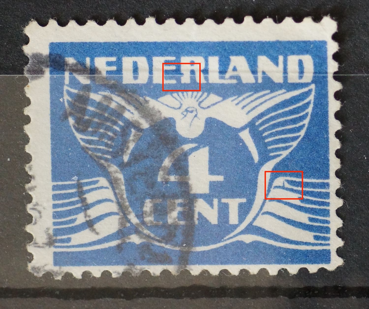 NVPH 176 - blauwe vlek in de R van NEDERLAND en blauw streepje in vleugel rechts