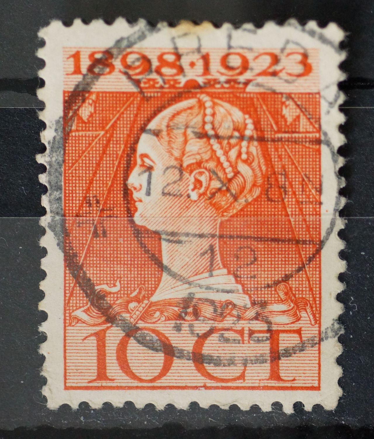 Breda 12 op NVPH 124
