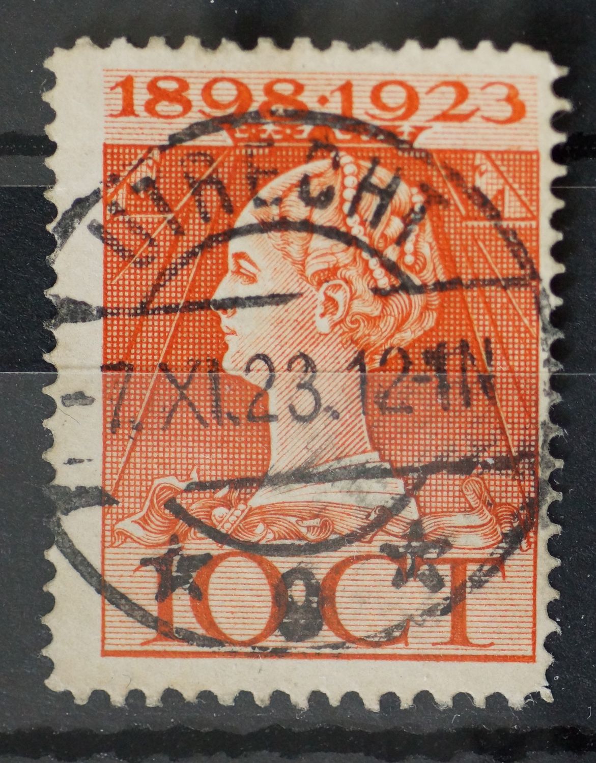 Utrecht 9 op NVPH 124