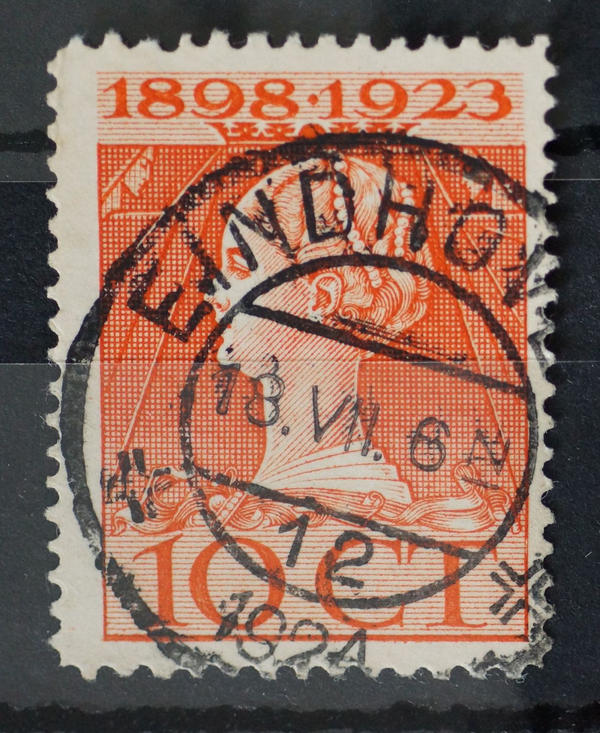 Eindhoven 12 op NVPH 124