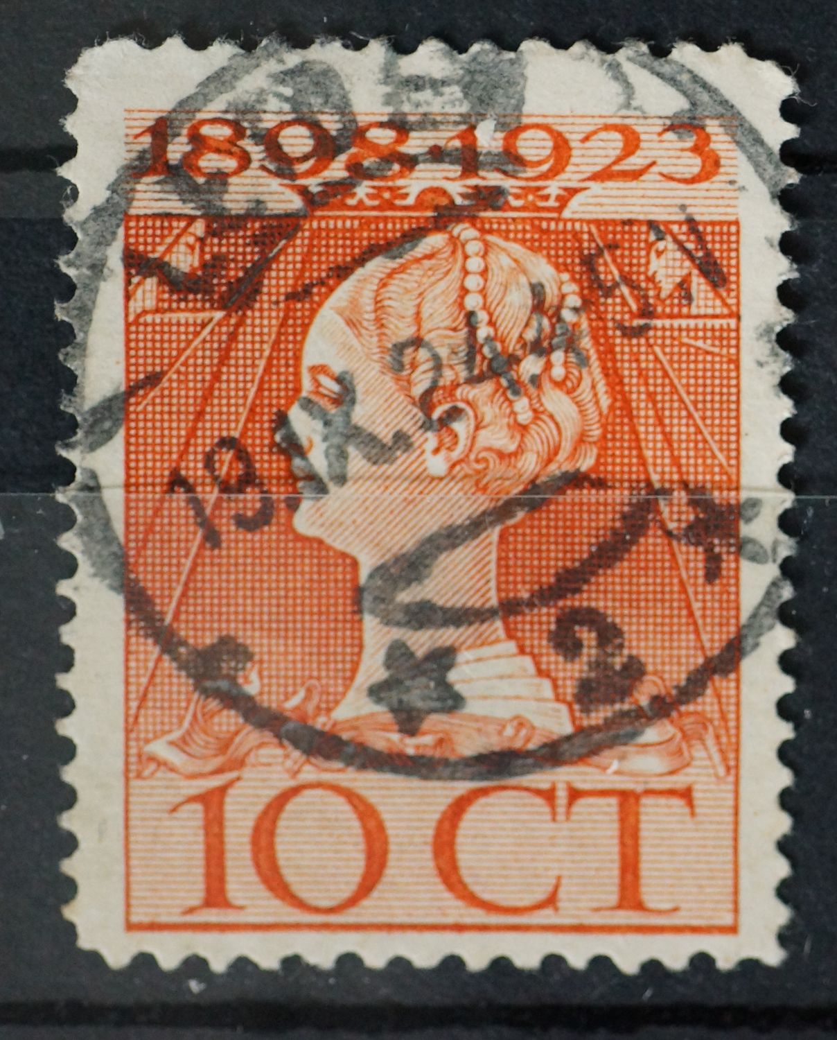 Leiden 2 op NVPH 124