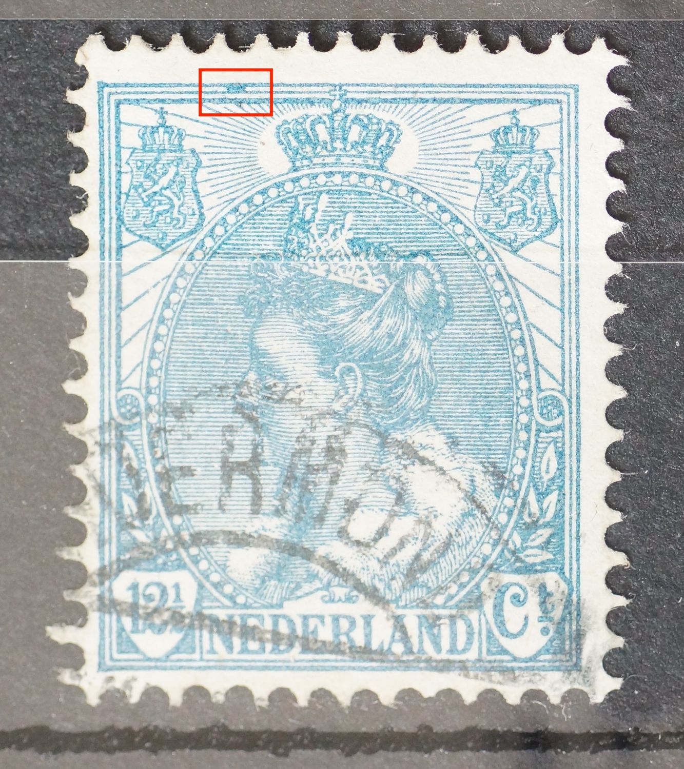 NVPH 63 - blauwe vlek tussen kaderlijnen boven