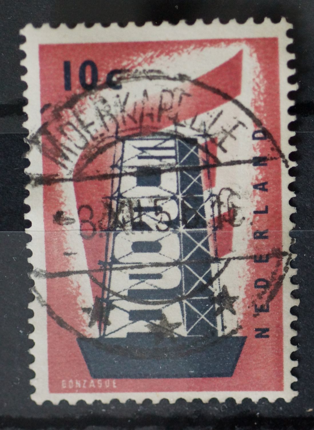 Moerkapelle op NVPH 681 - vrij schaars
