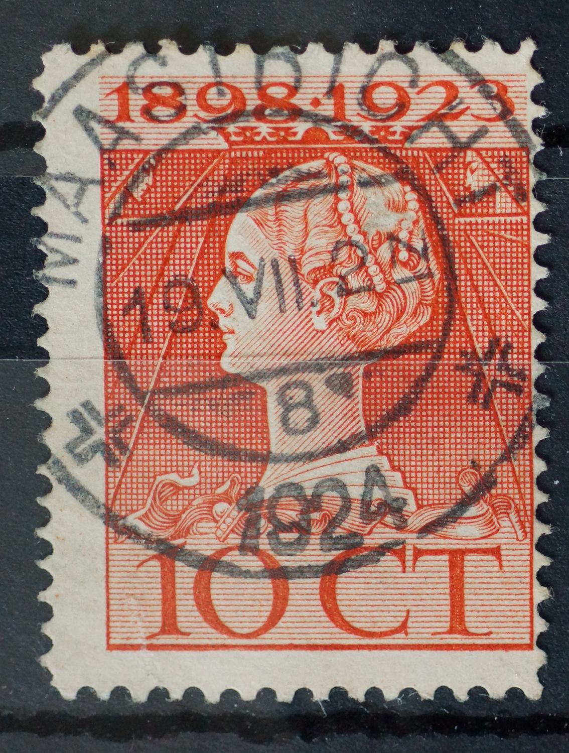 Maastricht 8 op NVPH 124