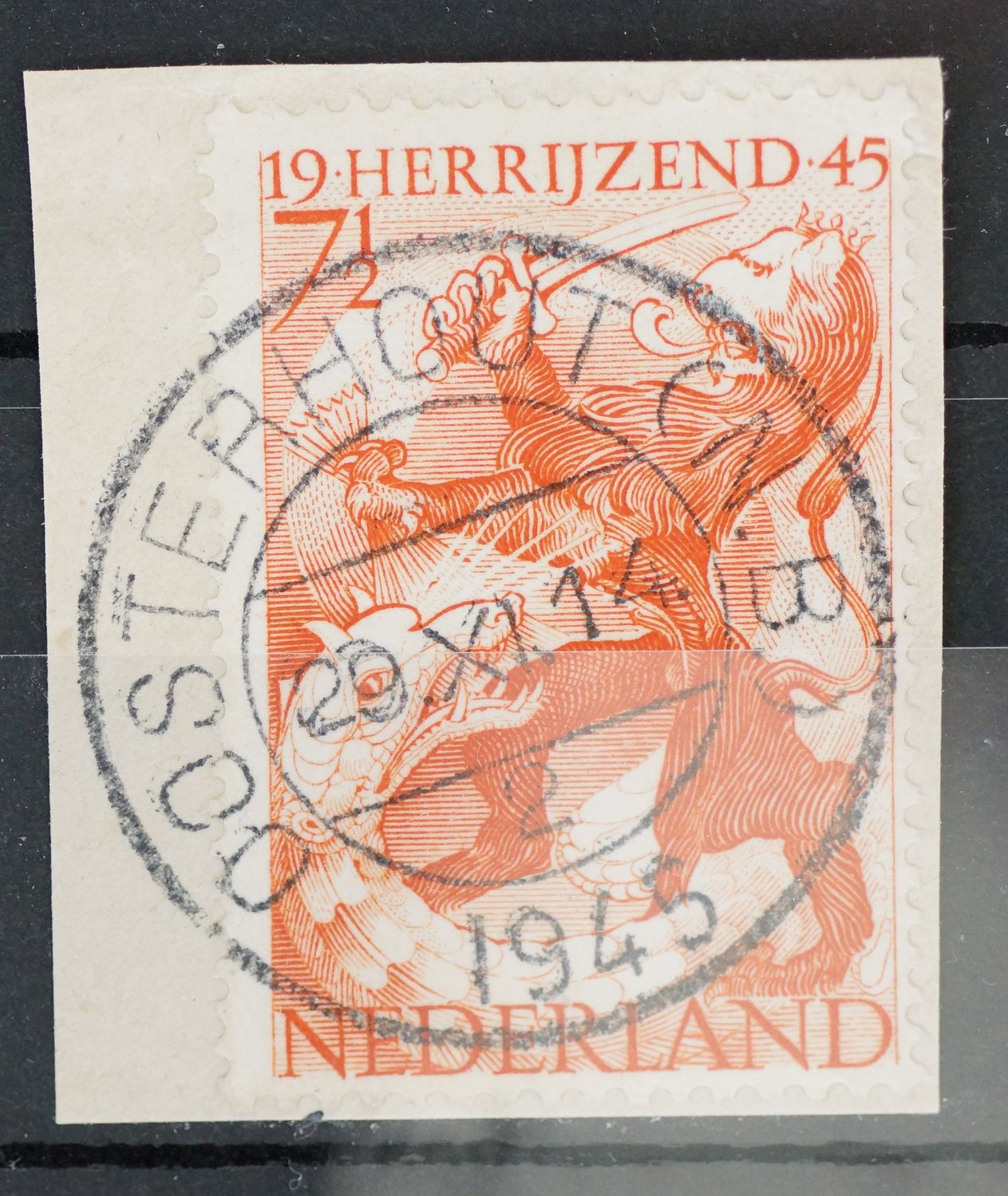 Oosterhout (N.B.) 2 op NVPH 443 - open 4 van 1945