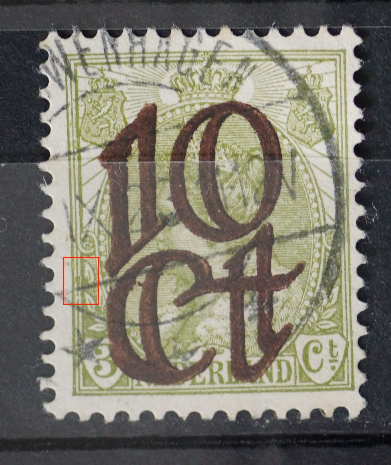 NVPH 116 - groene vlek tussen kaderlijnen links, bij bovenste blad
