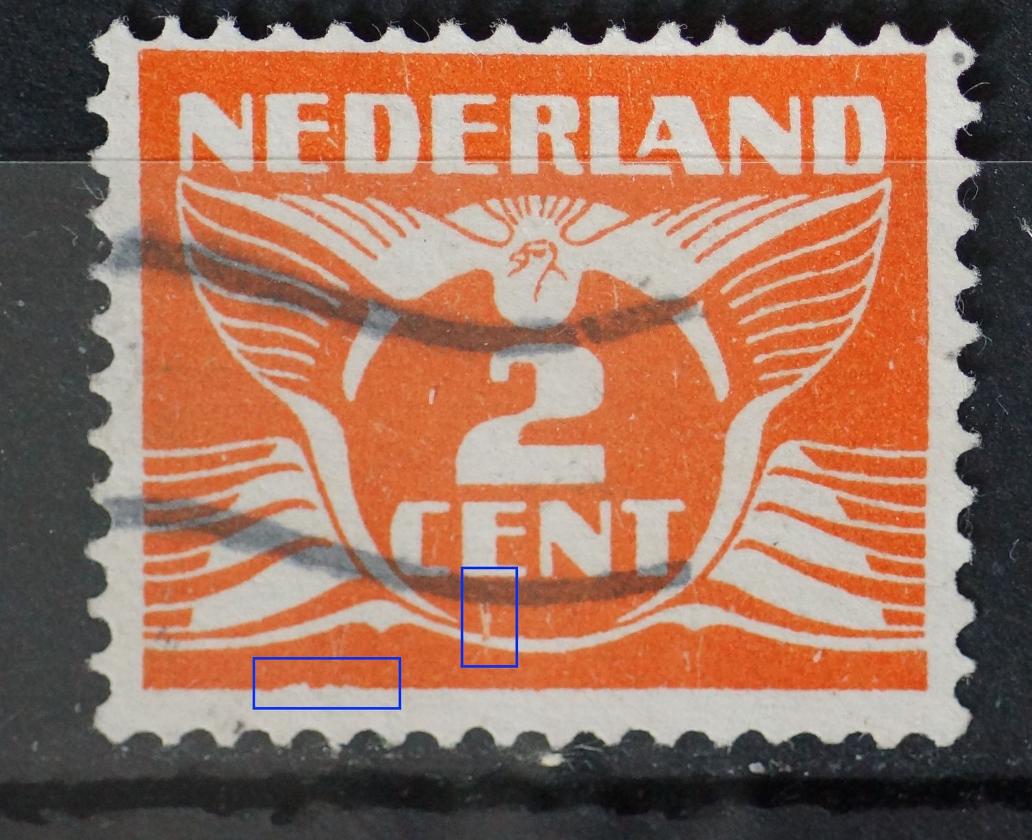 NVPH 173 - raffelige kaderrand onder en vuiloranj veeg onder de E van CENTe