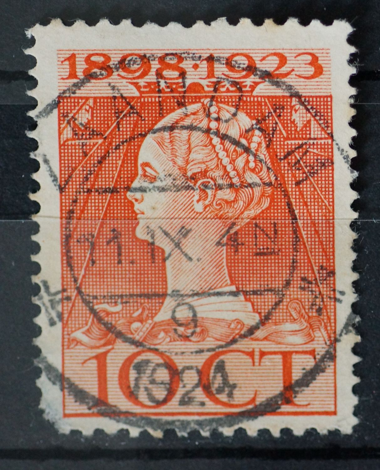 Zaandam 9 op NVPH 124