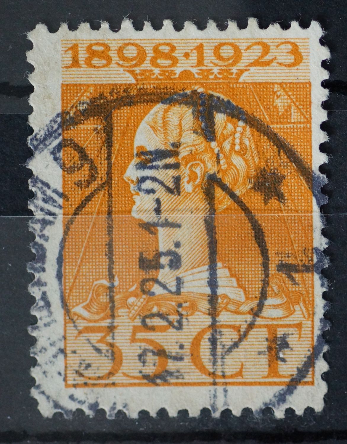 Amsterdam 9  1 op NVPH 127