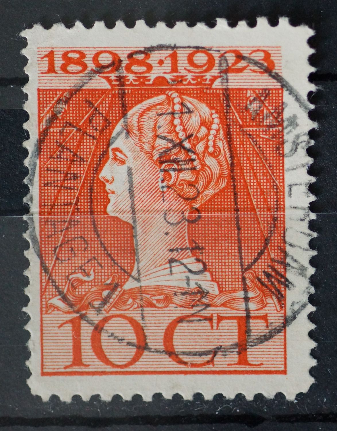 Amsterdam Plantage 1 op NVPH  124 - schaars